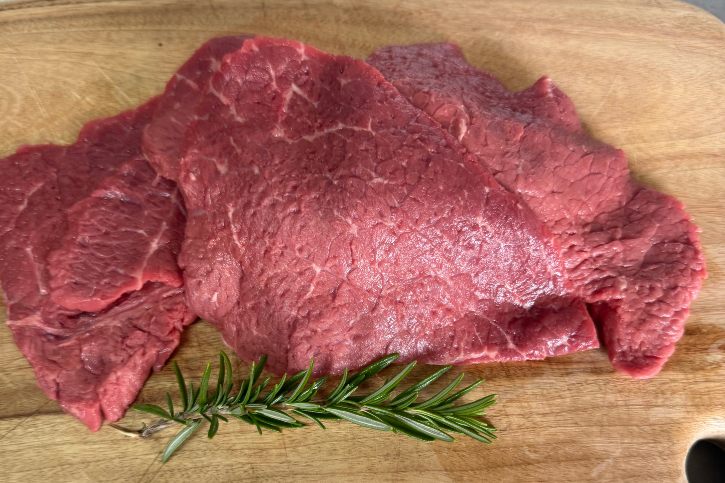 Grass-Fed & Finished Topside Minute Steaks (Thin-Cut)